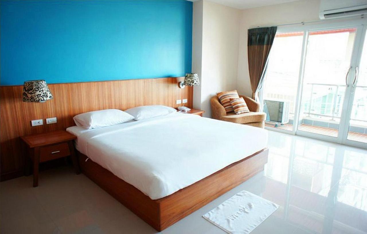 D Aparthotel *