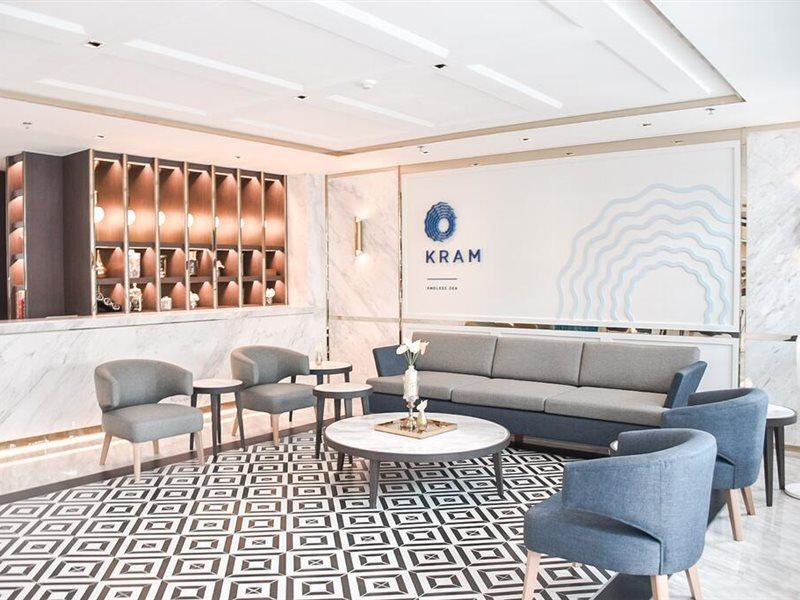 Hotel Kram 5*