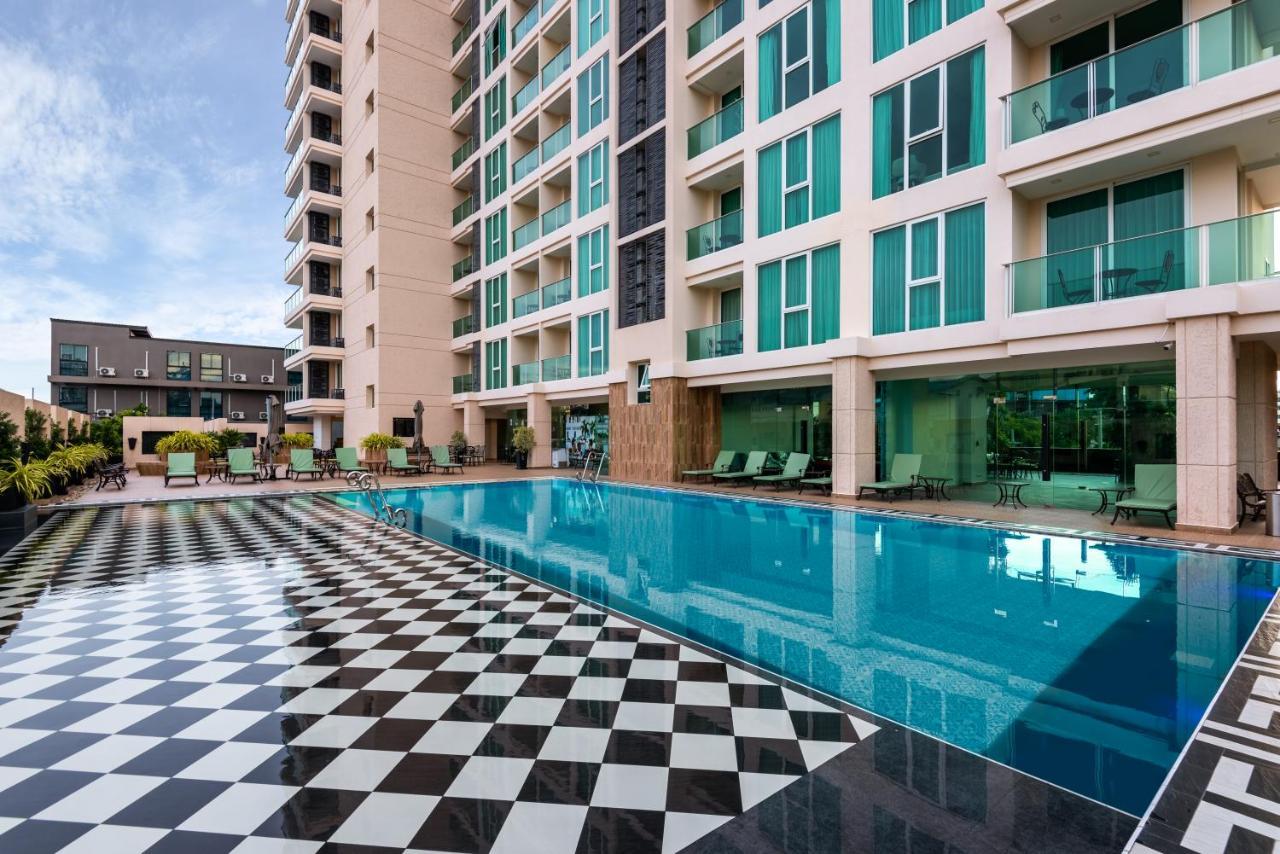 Apartamento Panoramic View Tower: Garden Oasis