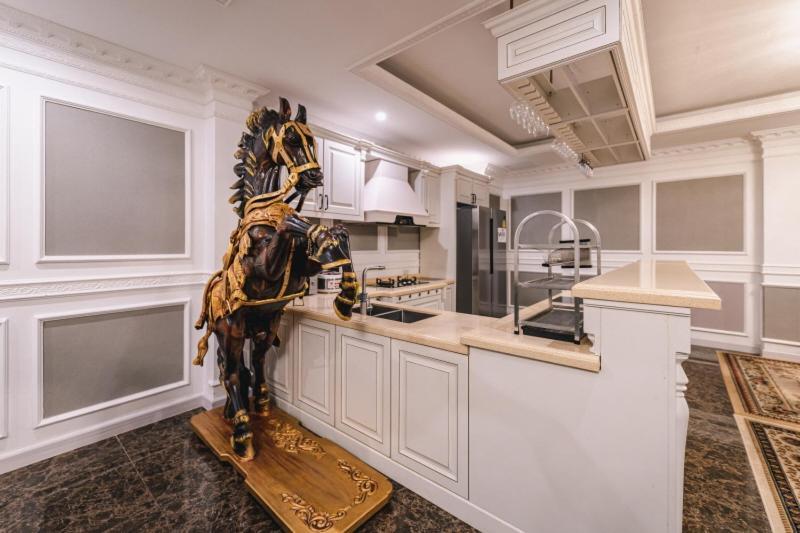 Amazing Pool Pattaya