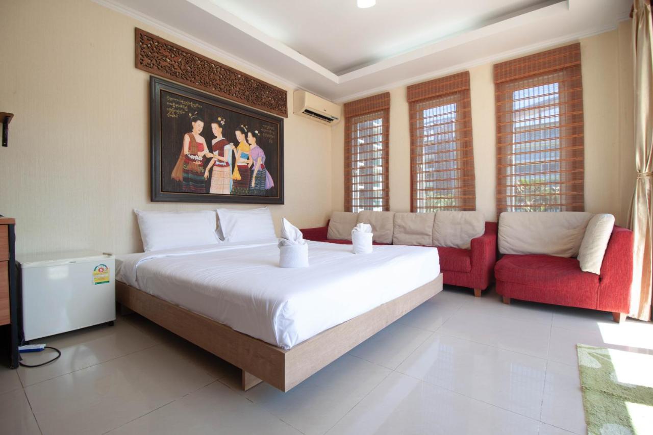 3 Bedroom Town With Private Pool Pattaya