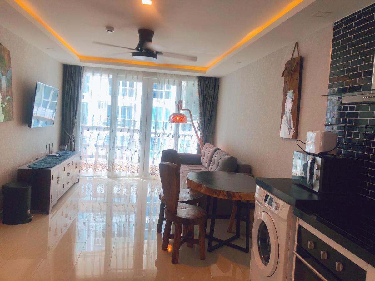 Grand Avenue Soi Buakhao By Daisy *
