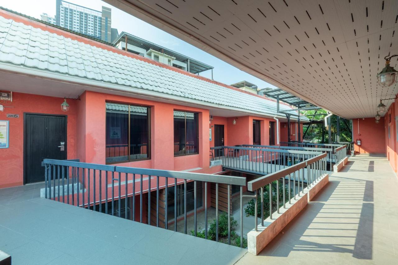 Oyo 75369 Cozy Rooms@ Addicts Hotel Pattaya