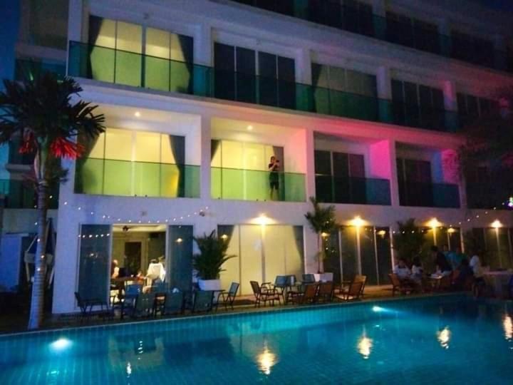 Cozy Hotel 3*