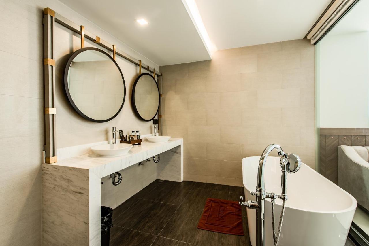 Blackwoods - Sha Extra Hotel