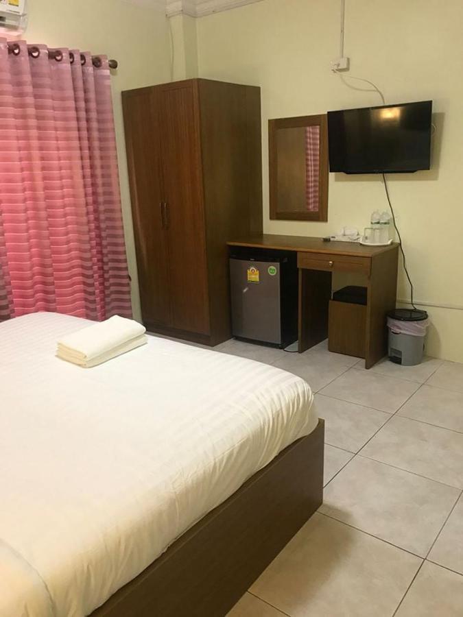 Guest house Mahi & Restaurant Pattaya