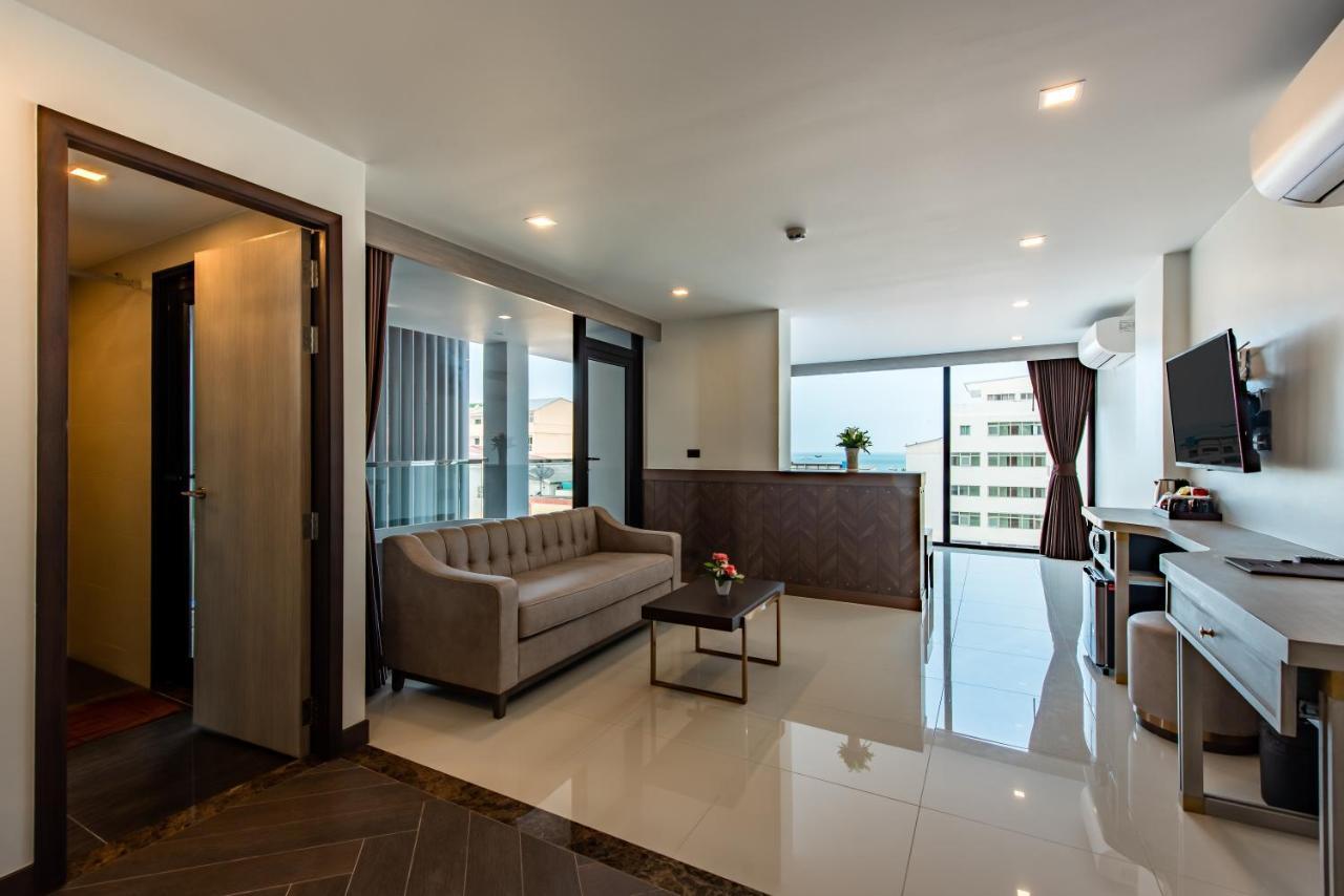 Hotel Blackwoods - Sha Extra Pattaya