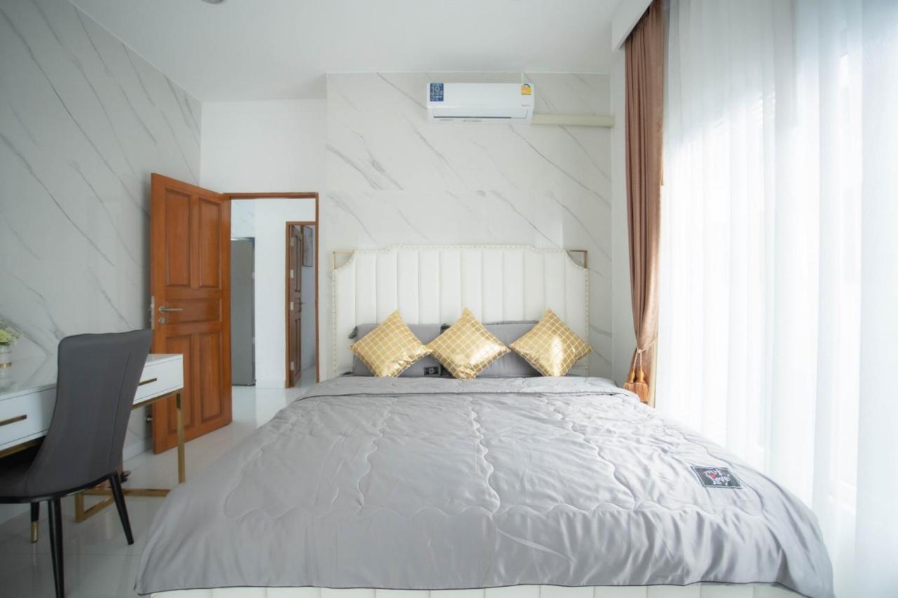 Kw Pool Pattaya