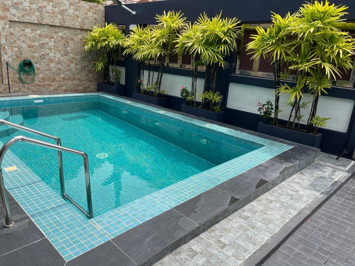 Kw Pool Villa