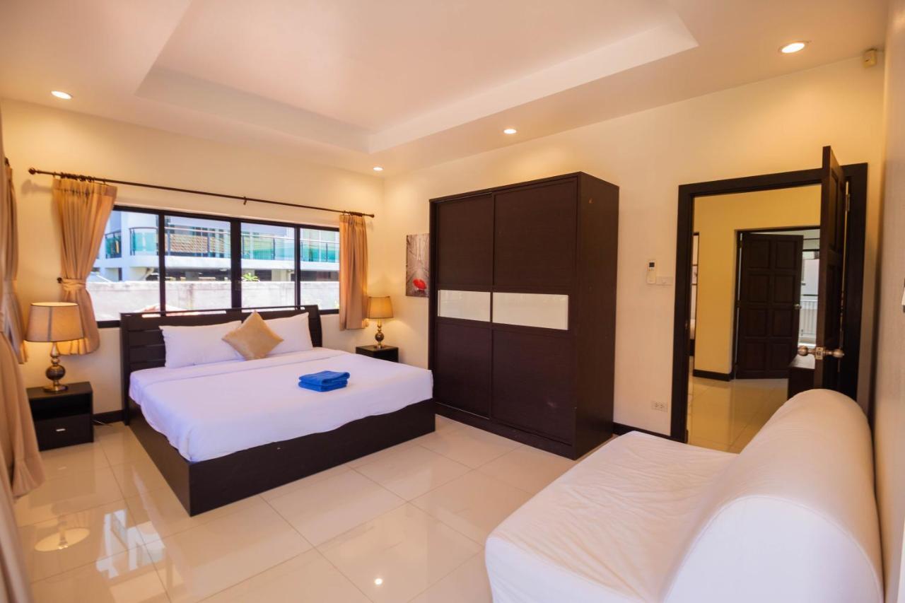 Luxury Pool 4 Bedroom 900m 1.5 Km Downtown Pattaya