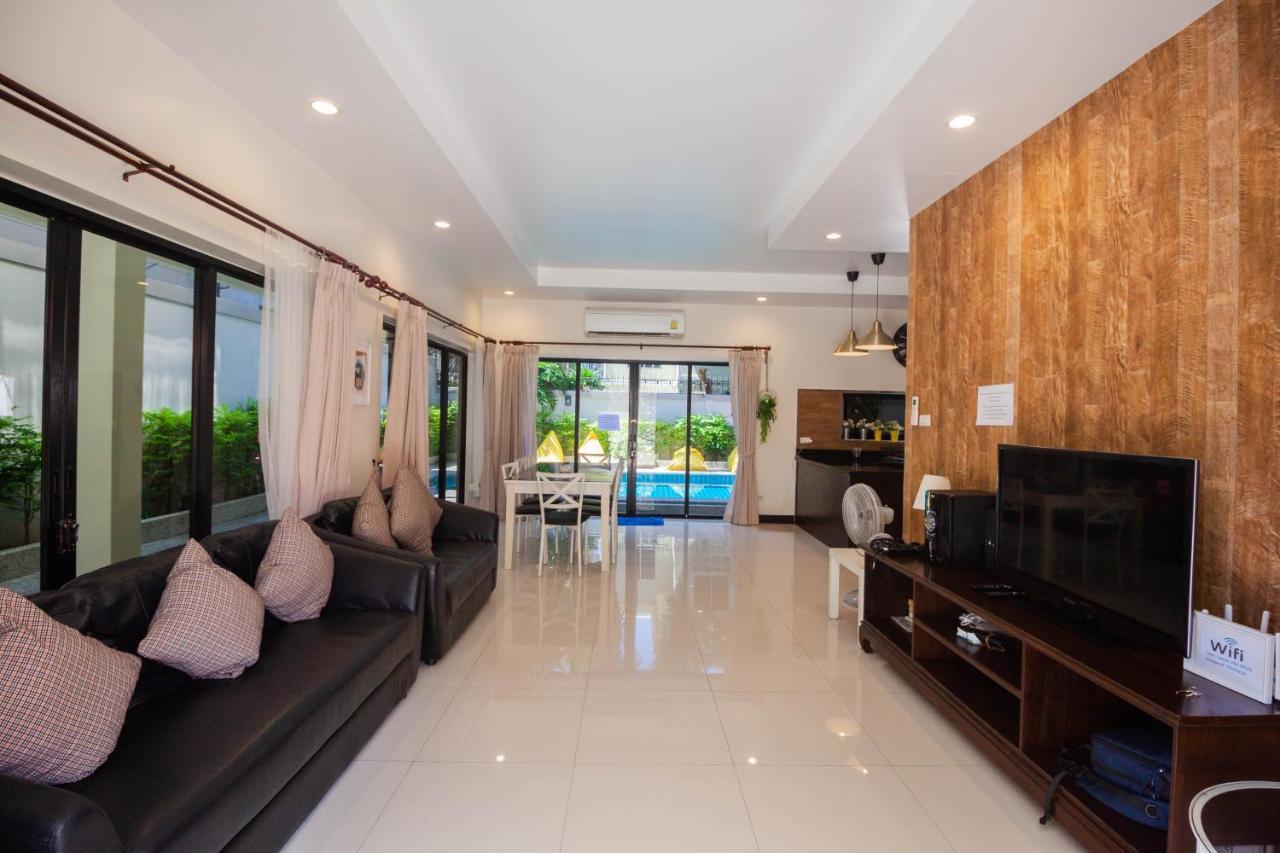Luxury Pool 4 Bedroom 900m 1.5 Km Downtown *