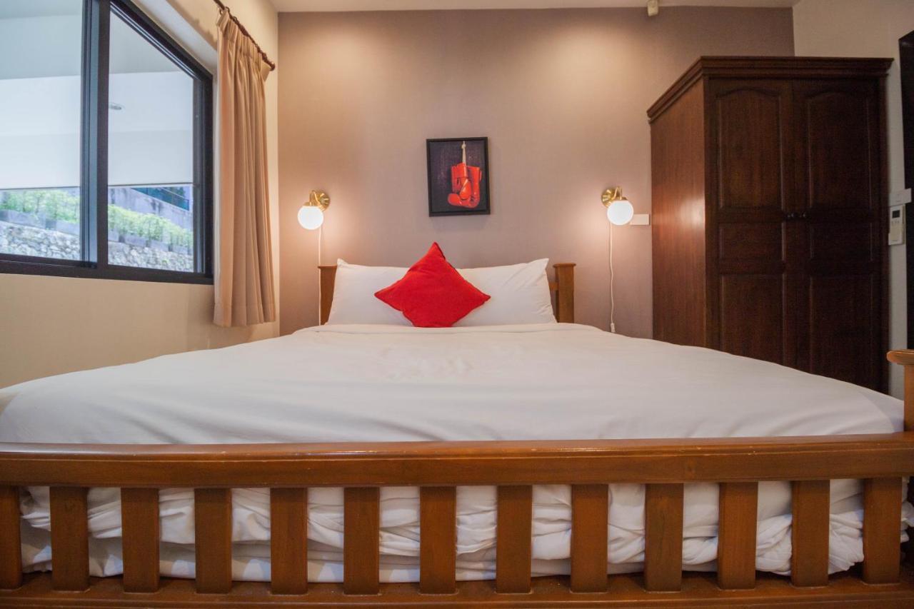 Villa Luxury Pool 4 Bedroom 900m 1.5 Km Downtown Pattaya