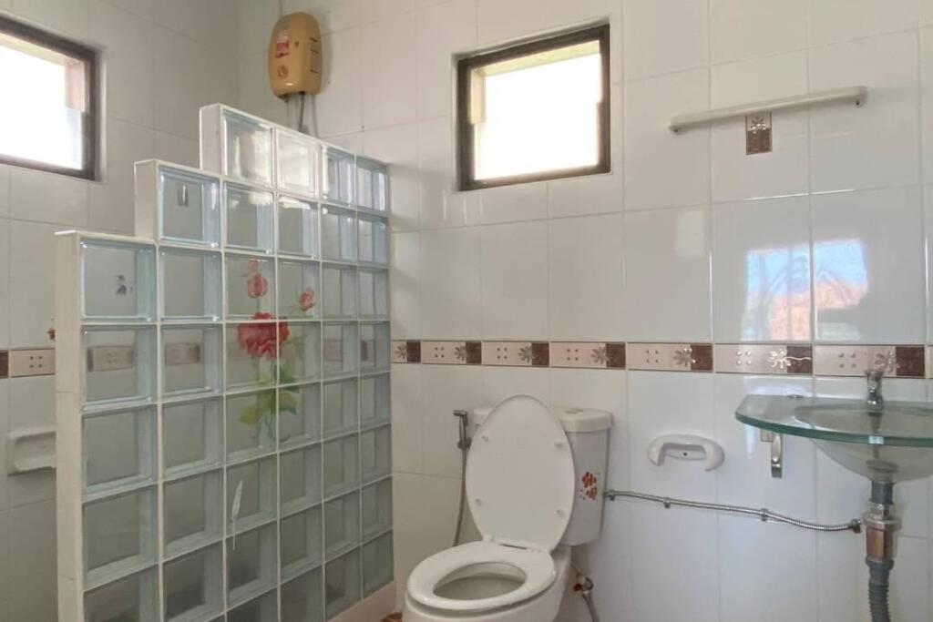 Quiet Village,beach 3km,pool House,bbq Snoker
