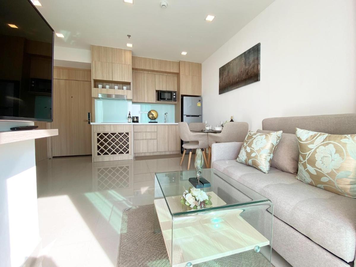 Apartment City Garden Tower Luxurious Condominium In The Center Of *