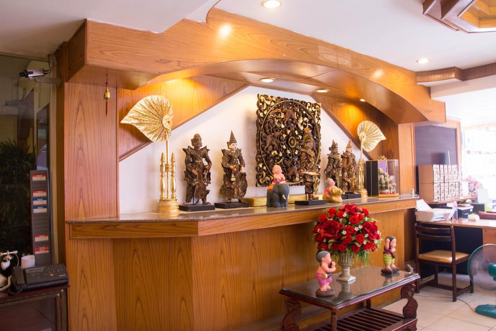 Thai Palace Apartment