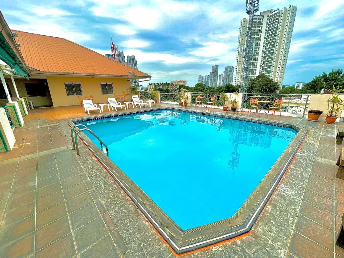 Green Beach Pattaya 2*