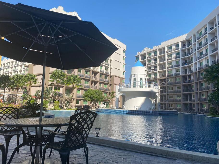 Modern Quiet 1-bedroom In A Pangsapuri *