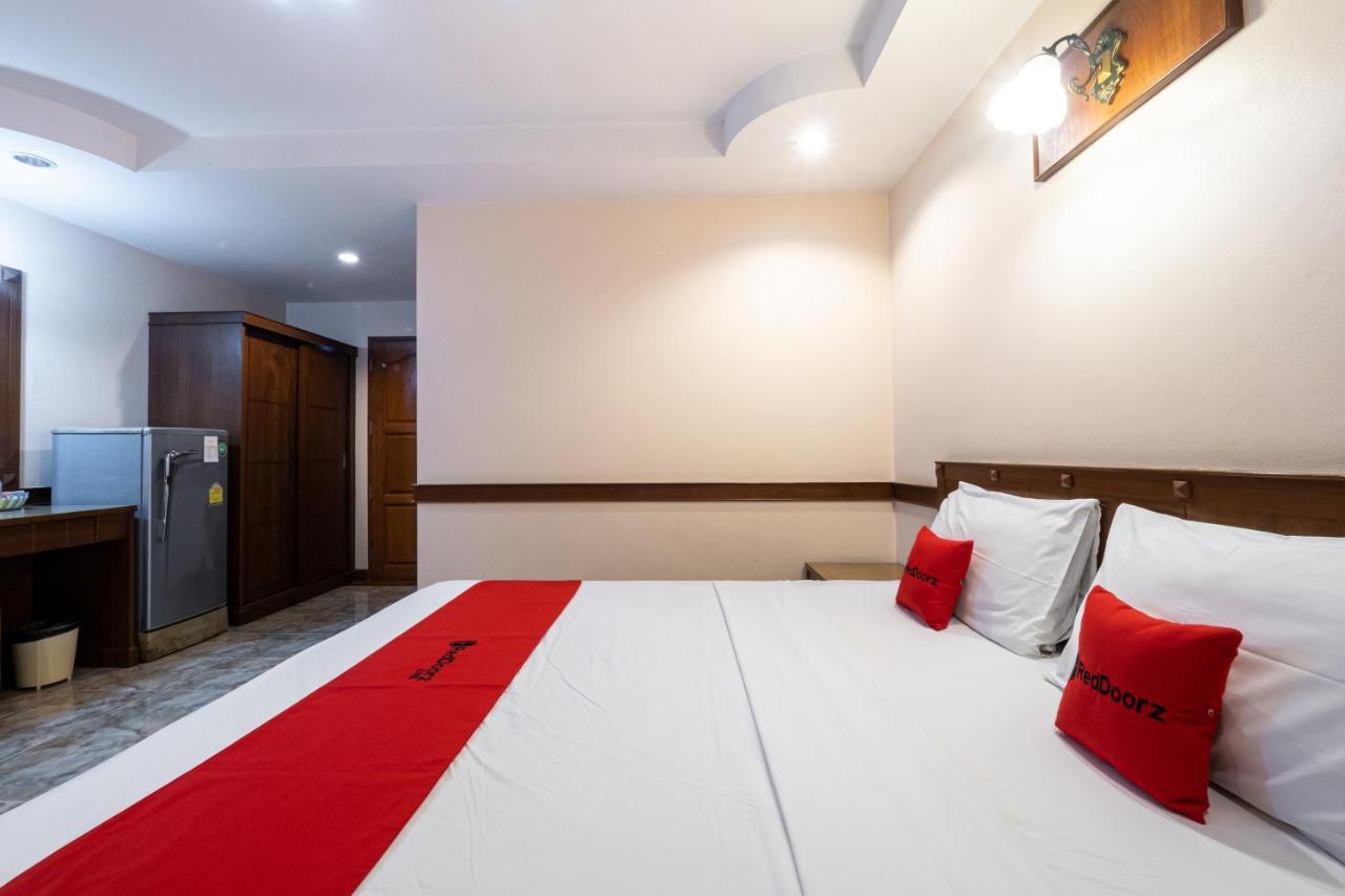 Reddoorz Navin Mansion 3