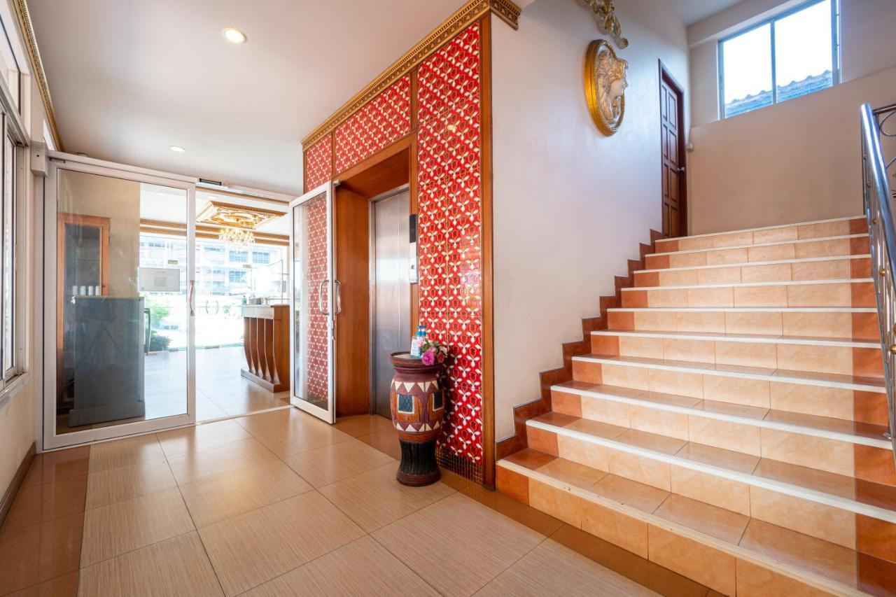 Reddoorz Navin Mansion 3 3* Pattaya
