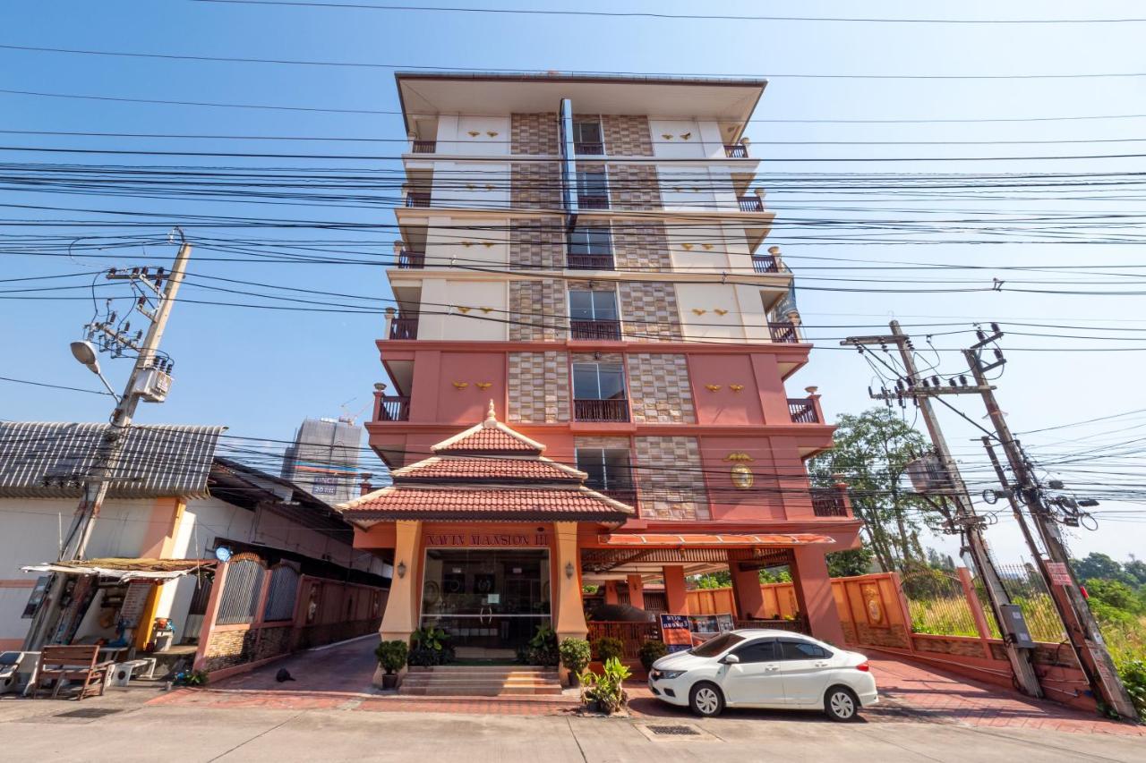 Hotel Reddoorz Navin Mansion 3 3*