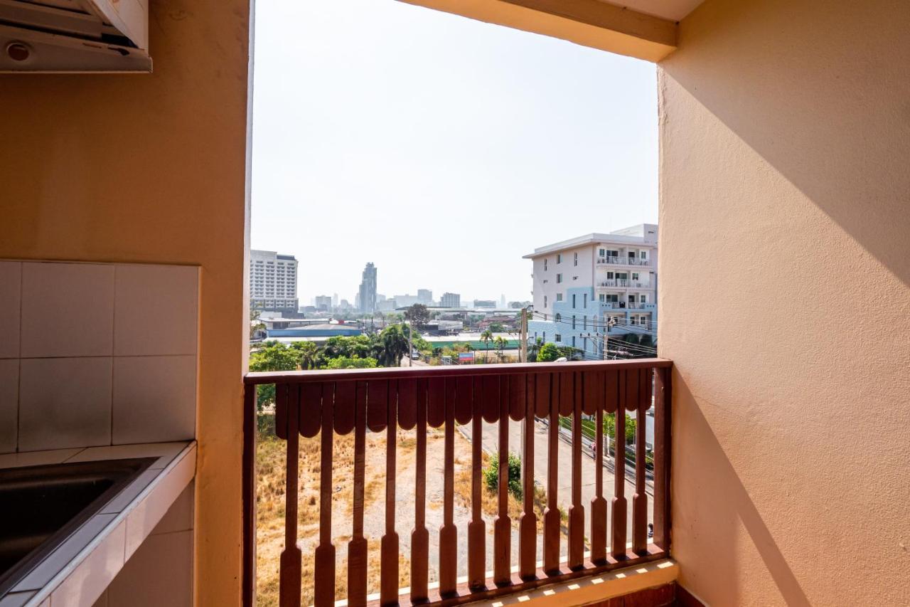 Reddoorz Navin Mansion 3 3* Pattaya