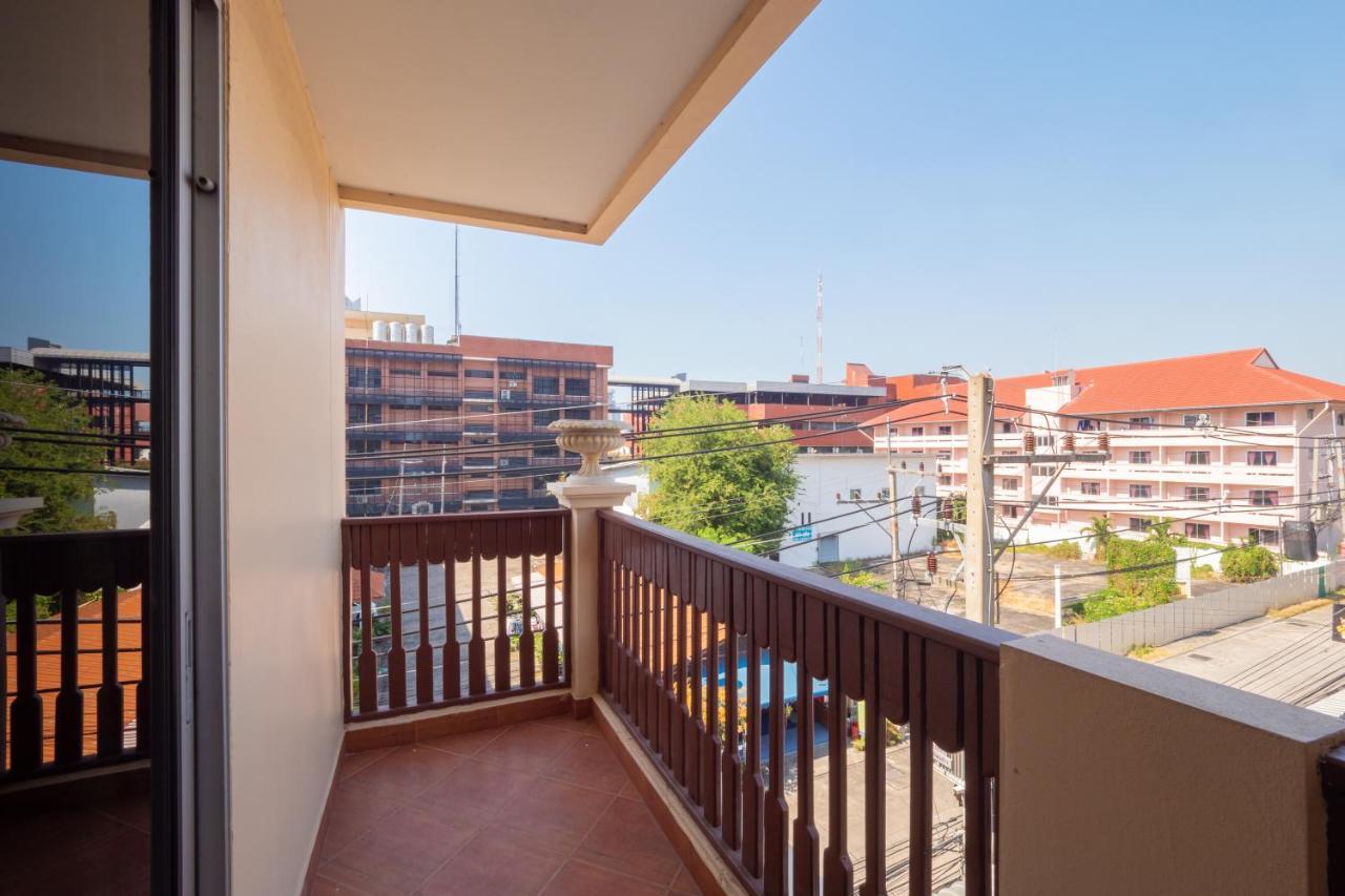 Reddoorz Navin Mansion 3 3*