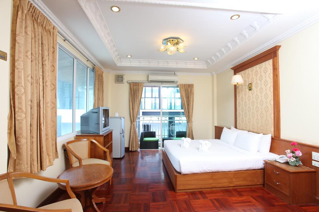 Imperial Apartment