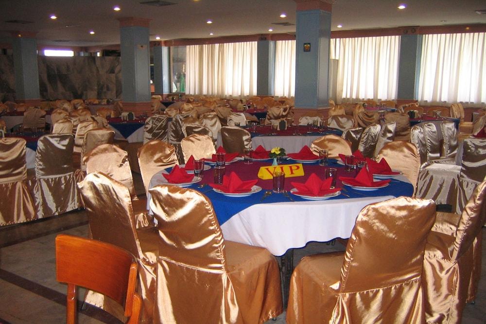 Garden Hotel 3*