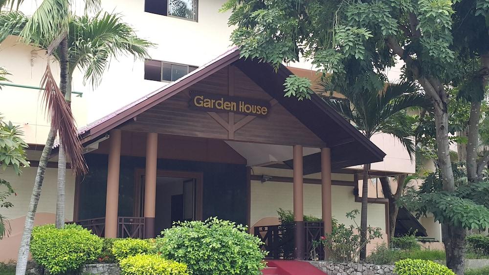 Hotel Garden 3*