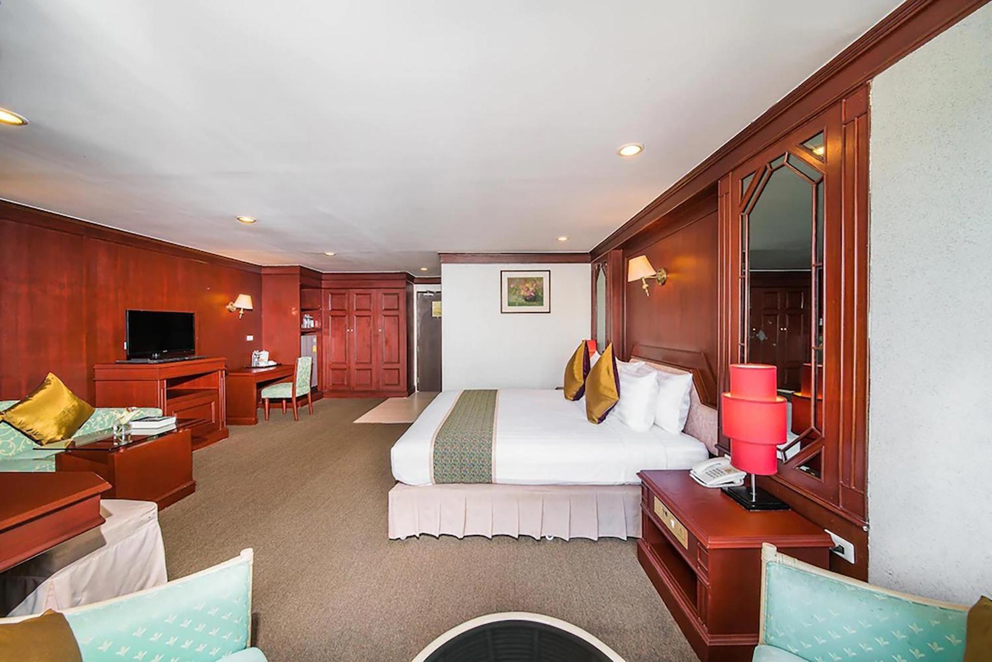 Mountain & Convention Center