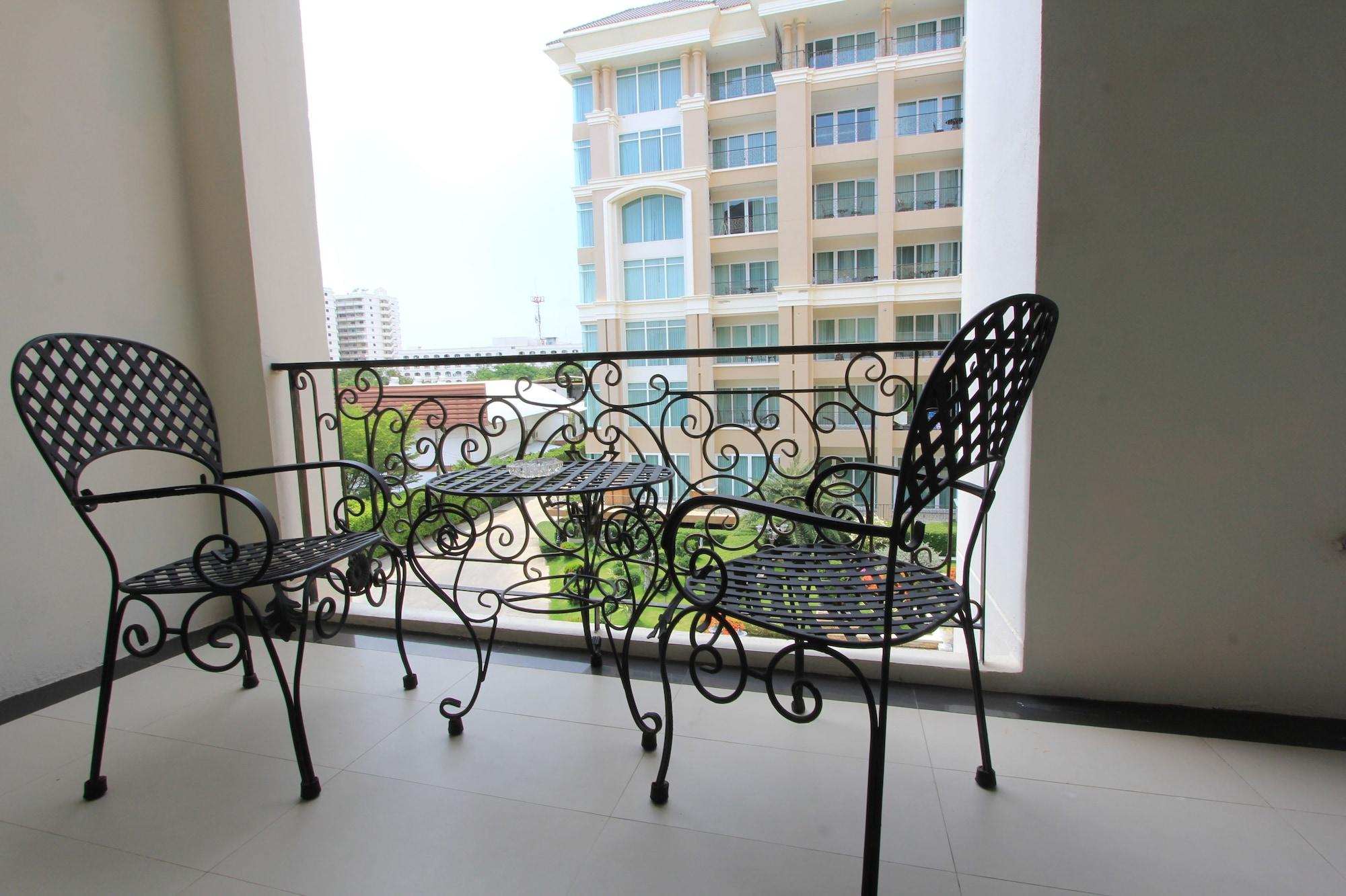Lk Legend 4* Pattaya