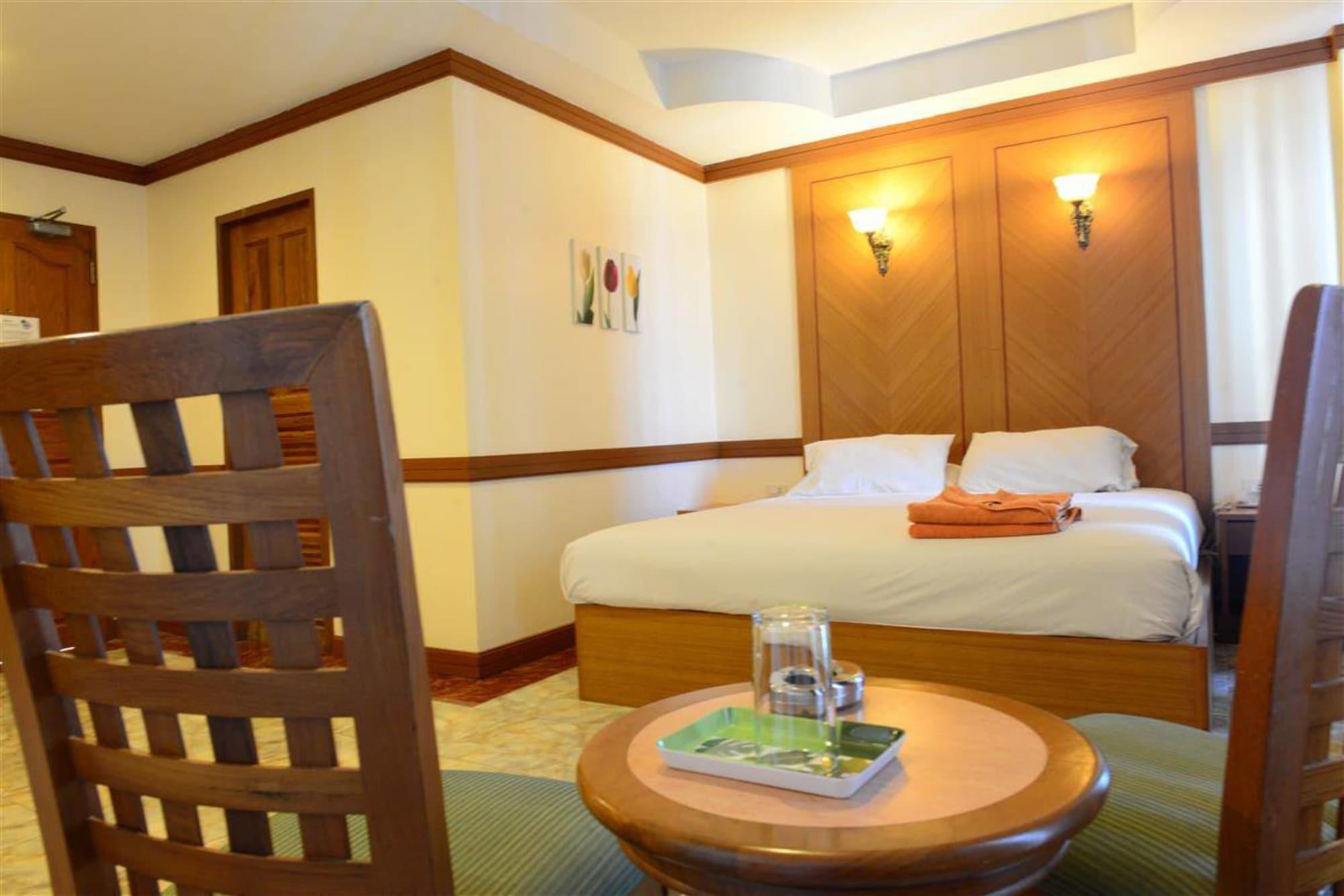 P72 Hotel 2*