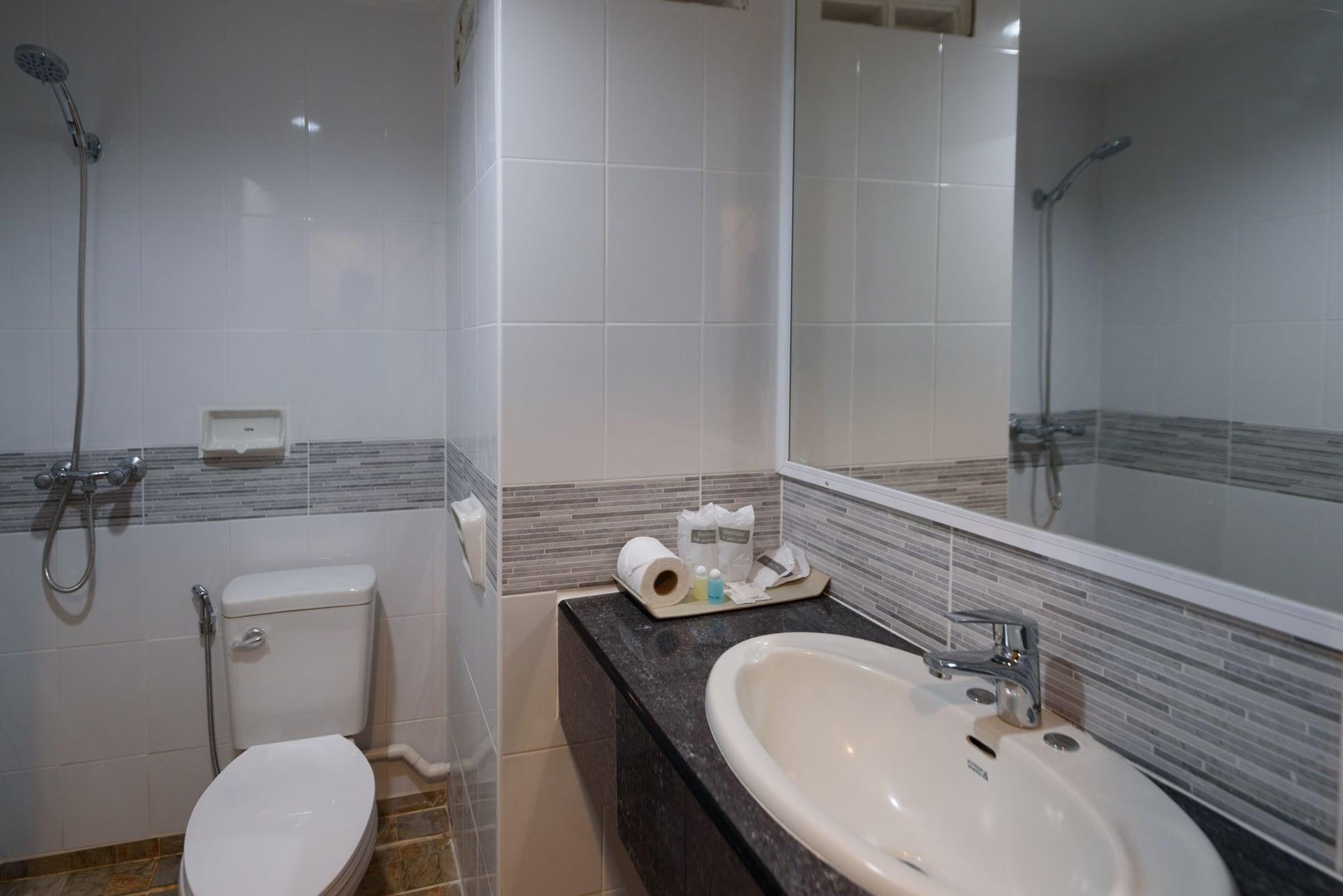 P72 Hotel 2*