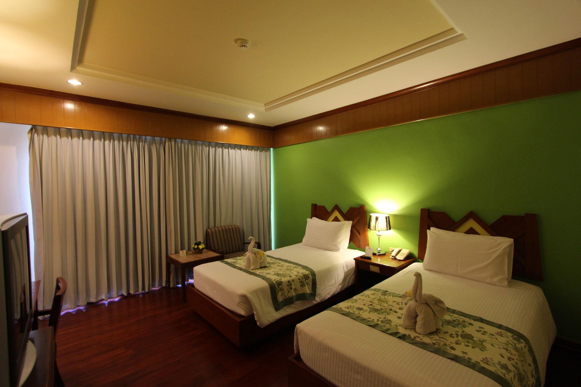 Garden Sea View 5*