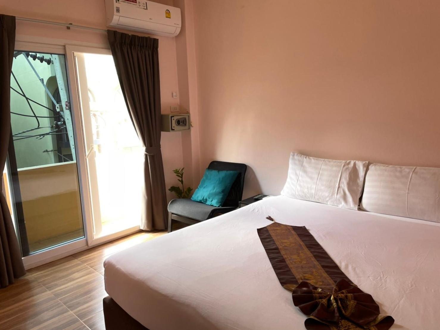 โรงแรม Sureena Pattaya