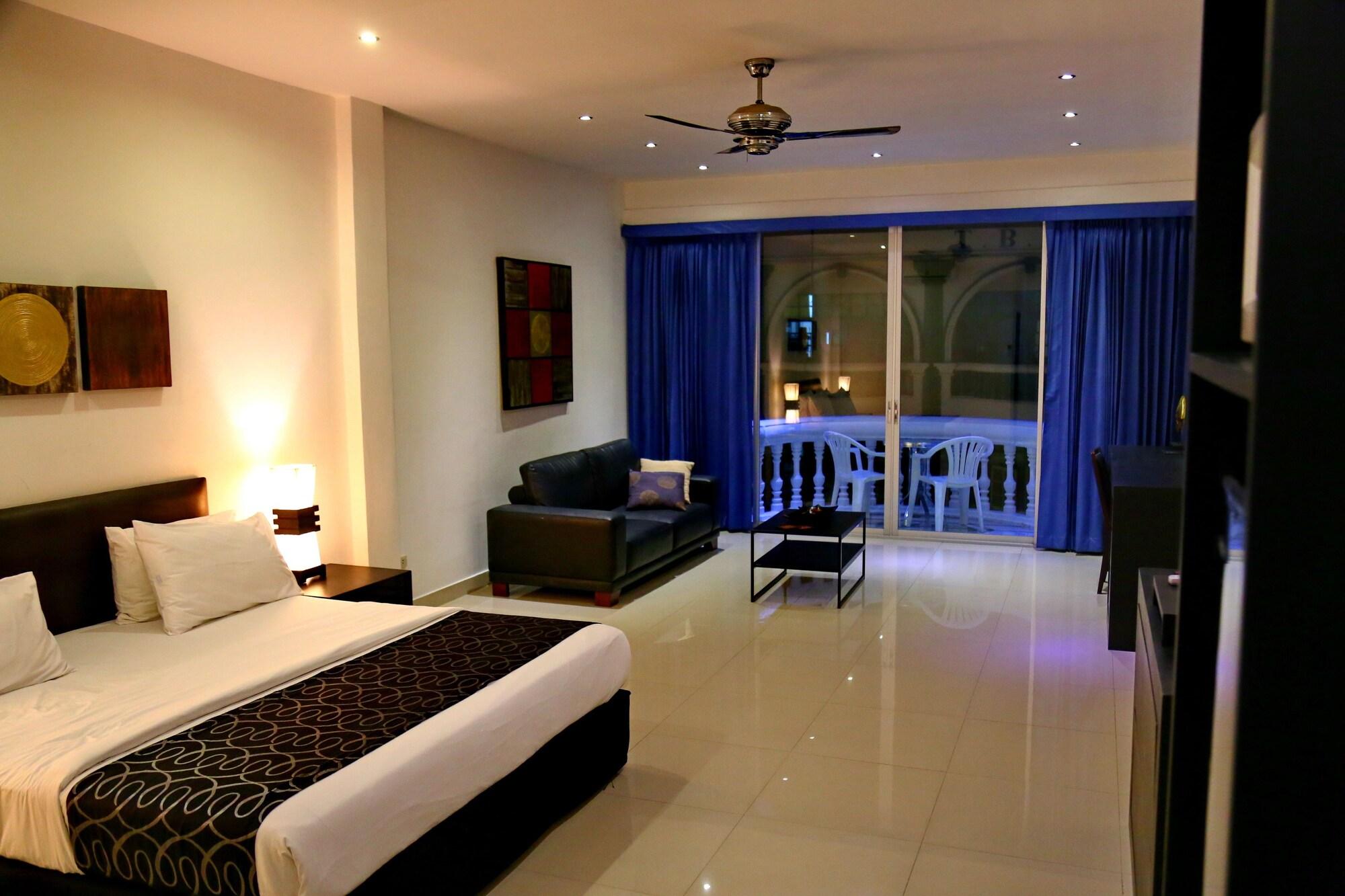 Hotel East