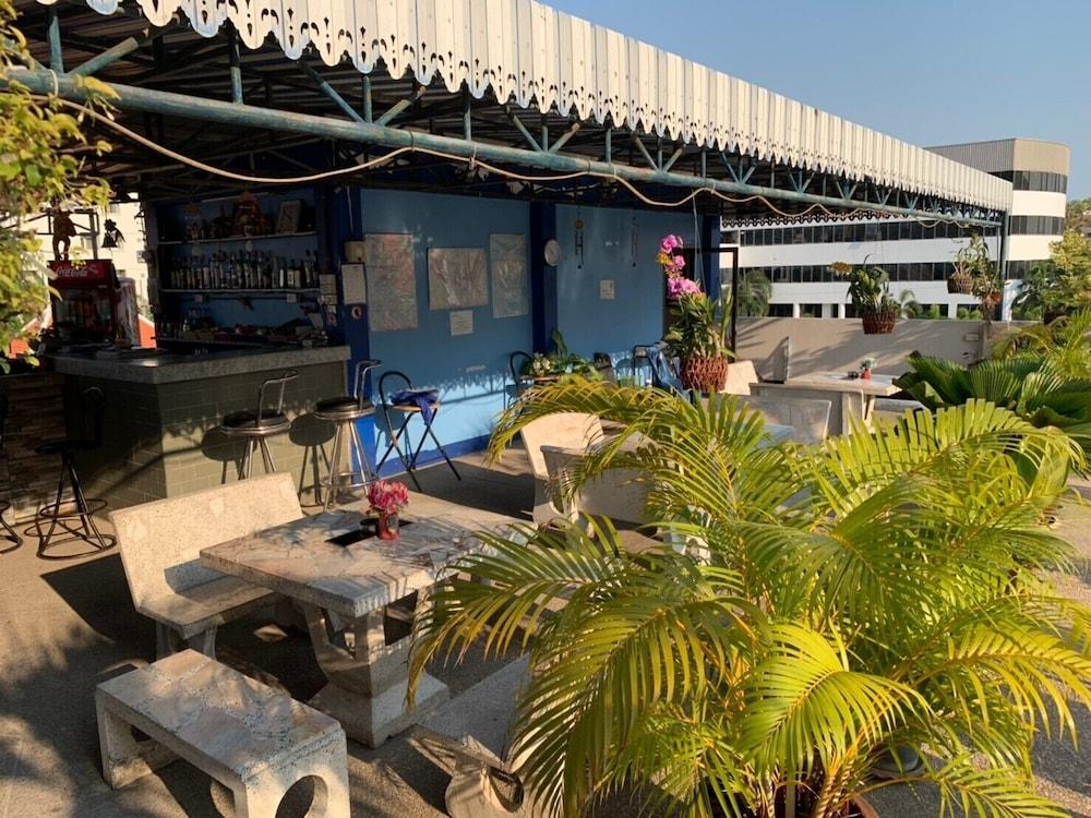 Longstay - Sha Certified โรงแรม