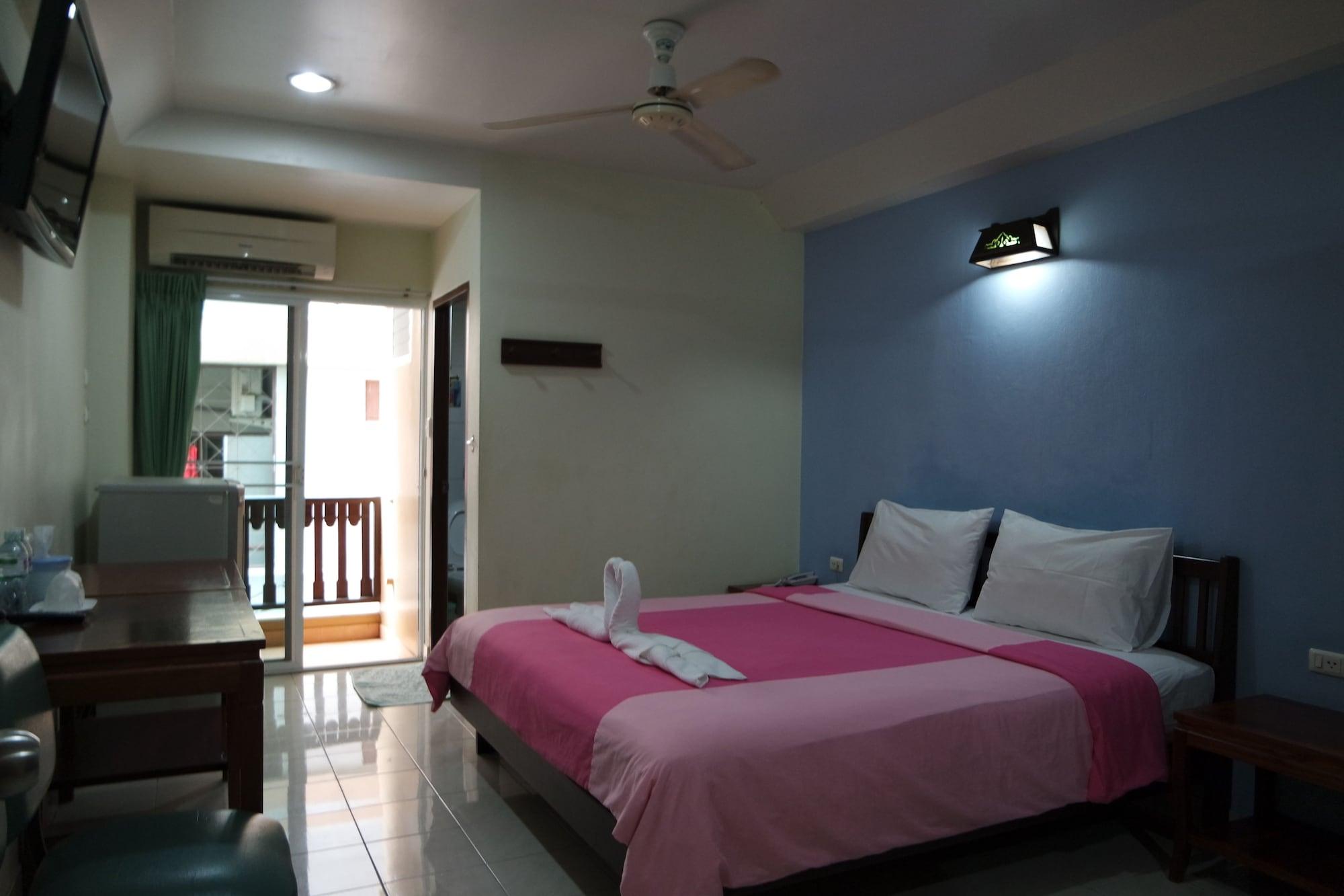 Hotel Nikom Court 2*