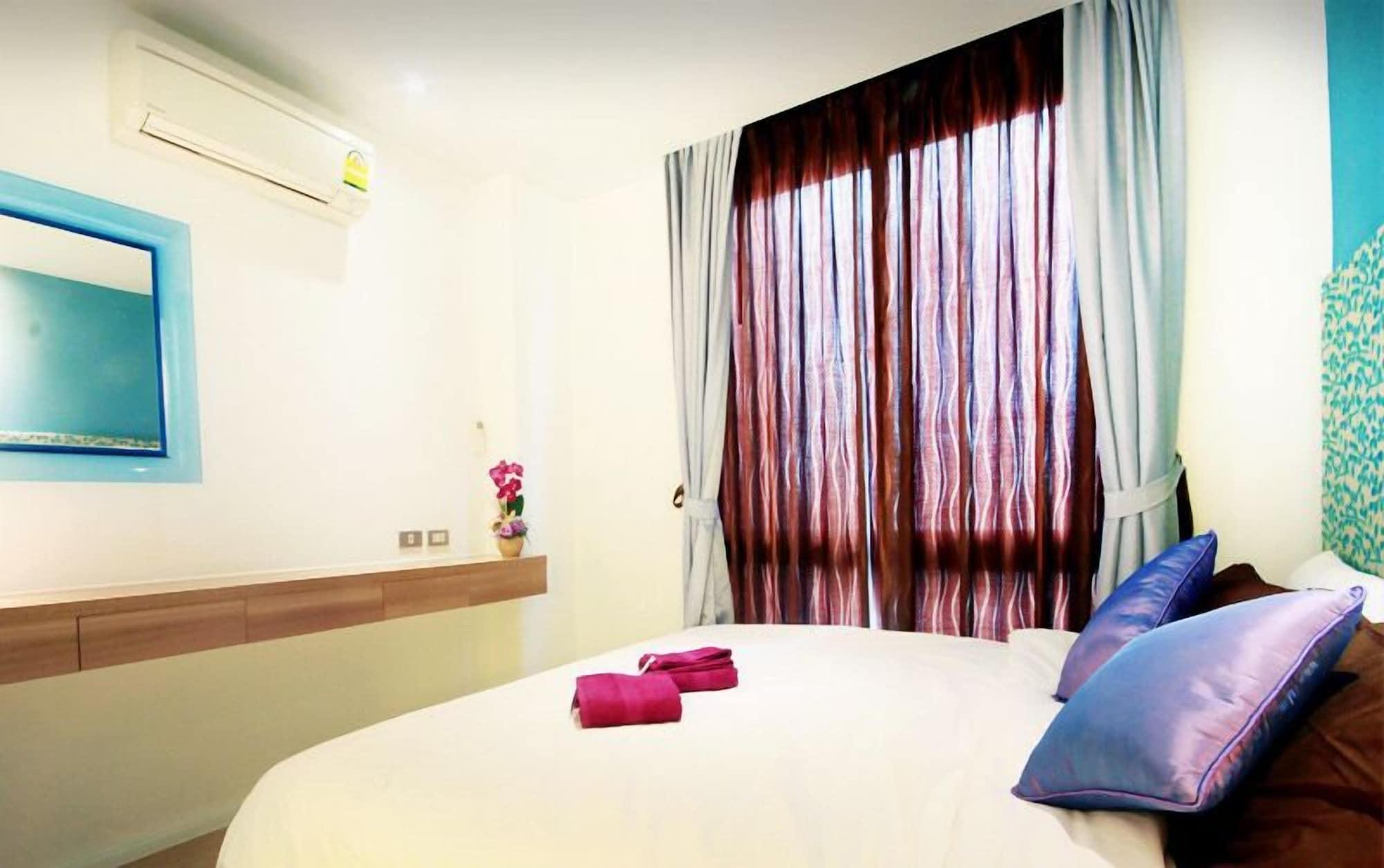 Atlantis & Water Park By The Sea Hotel Pattaya