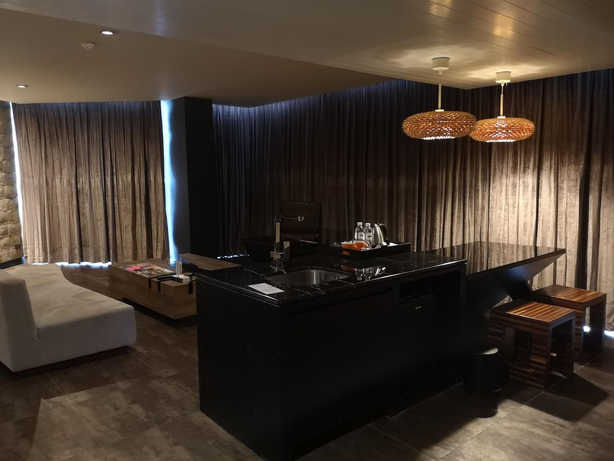 Hotel Tsix5 Quarter Pattaya