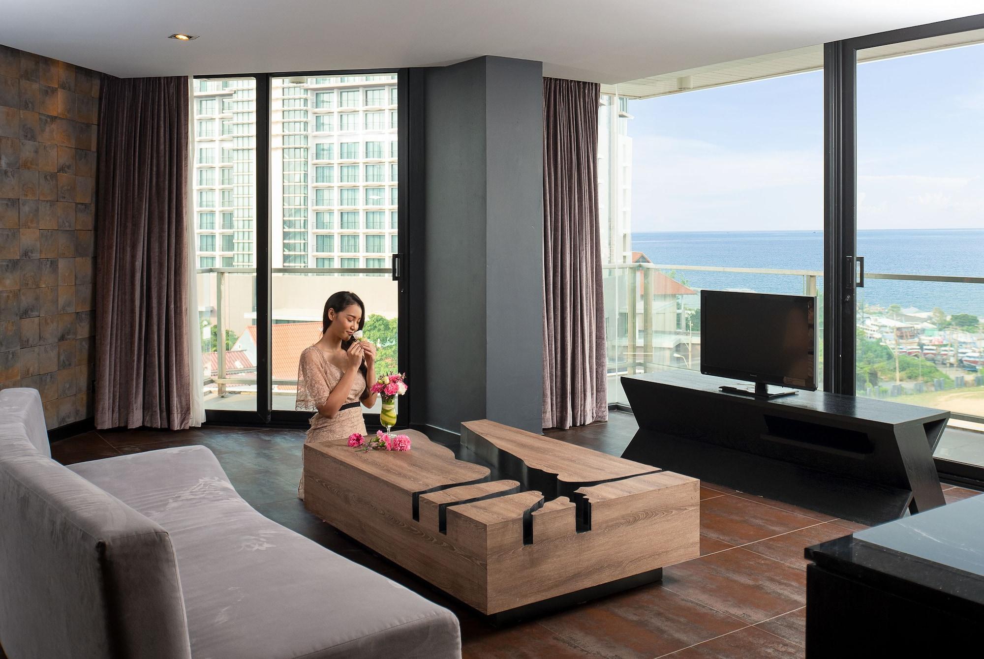 Tsix5 Quarter Hotel