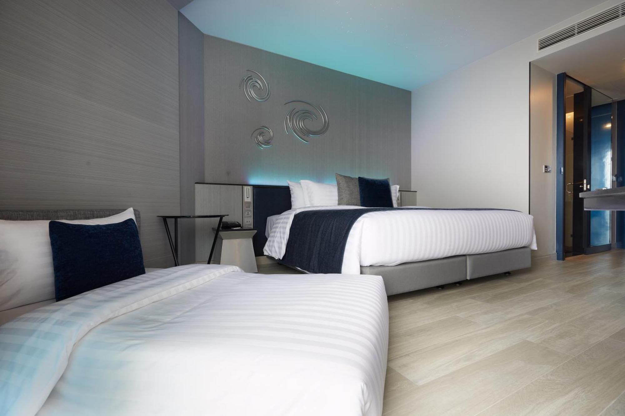 Grande Centre Point Hotel 5*