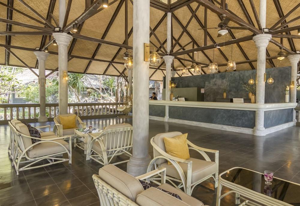 Hotel Let's Hyde & - Pool