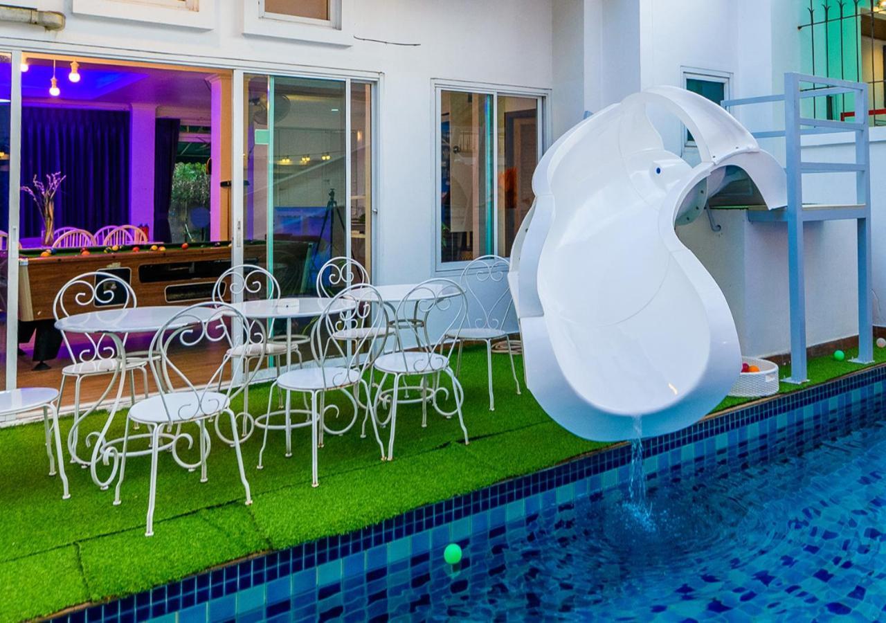 Room@gallery Pool Villa Pattaya
