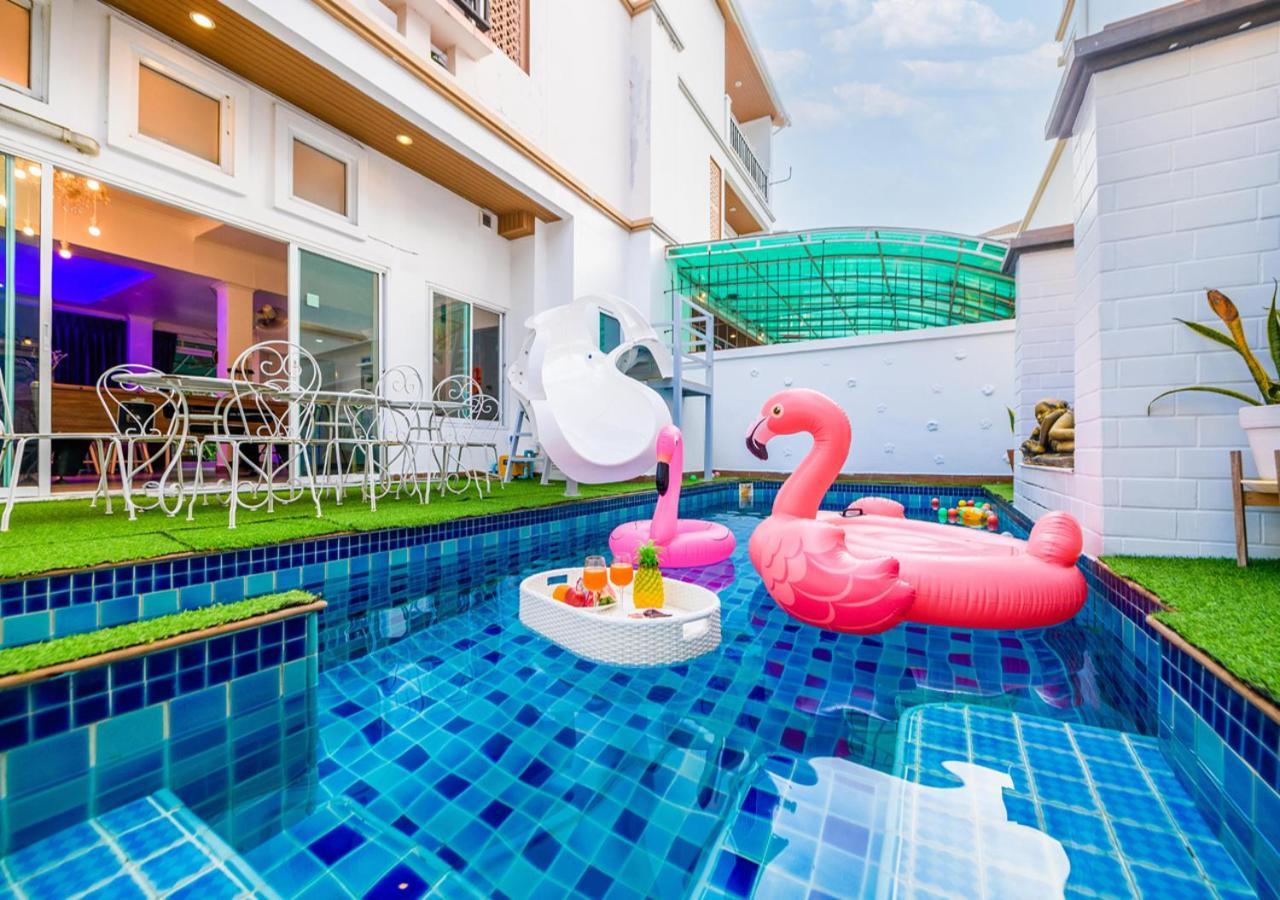 Room@gallery Pool * Pattaya