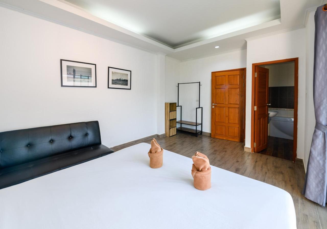 Room@gallery Pool Pattaya