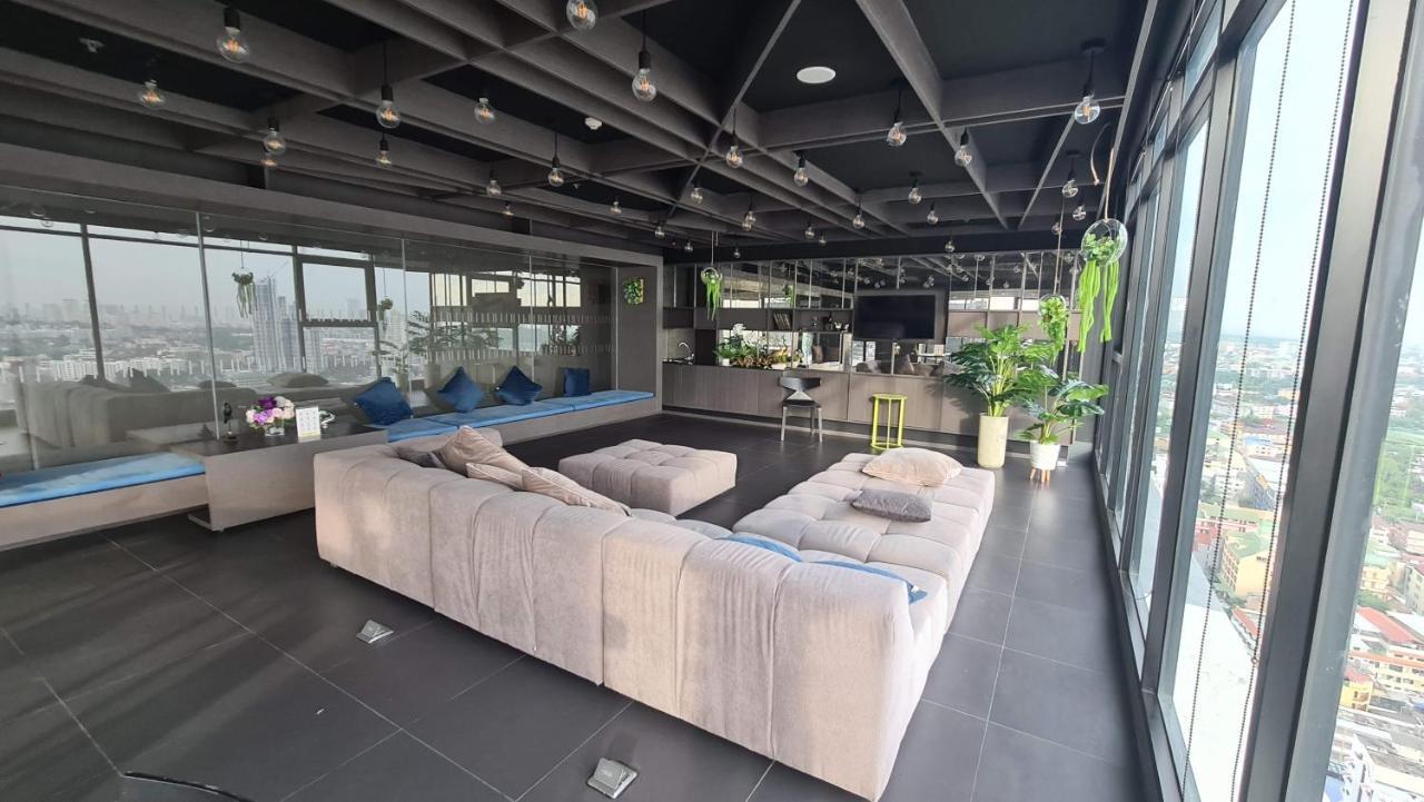 The Base Central Apartament Pangsapuri *