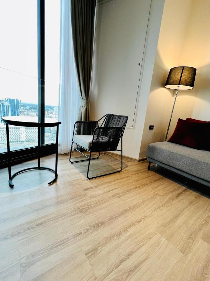 Apartment Luxury 1br Perfect For Romantic Weekend Gateway