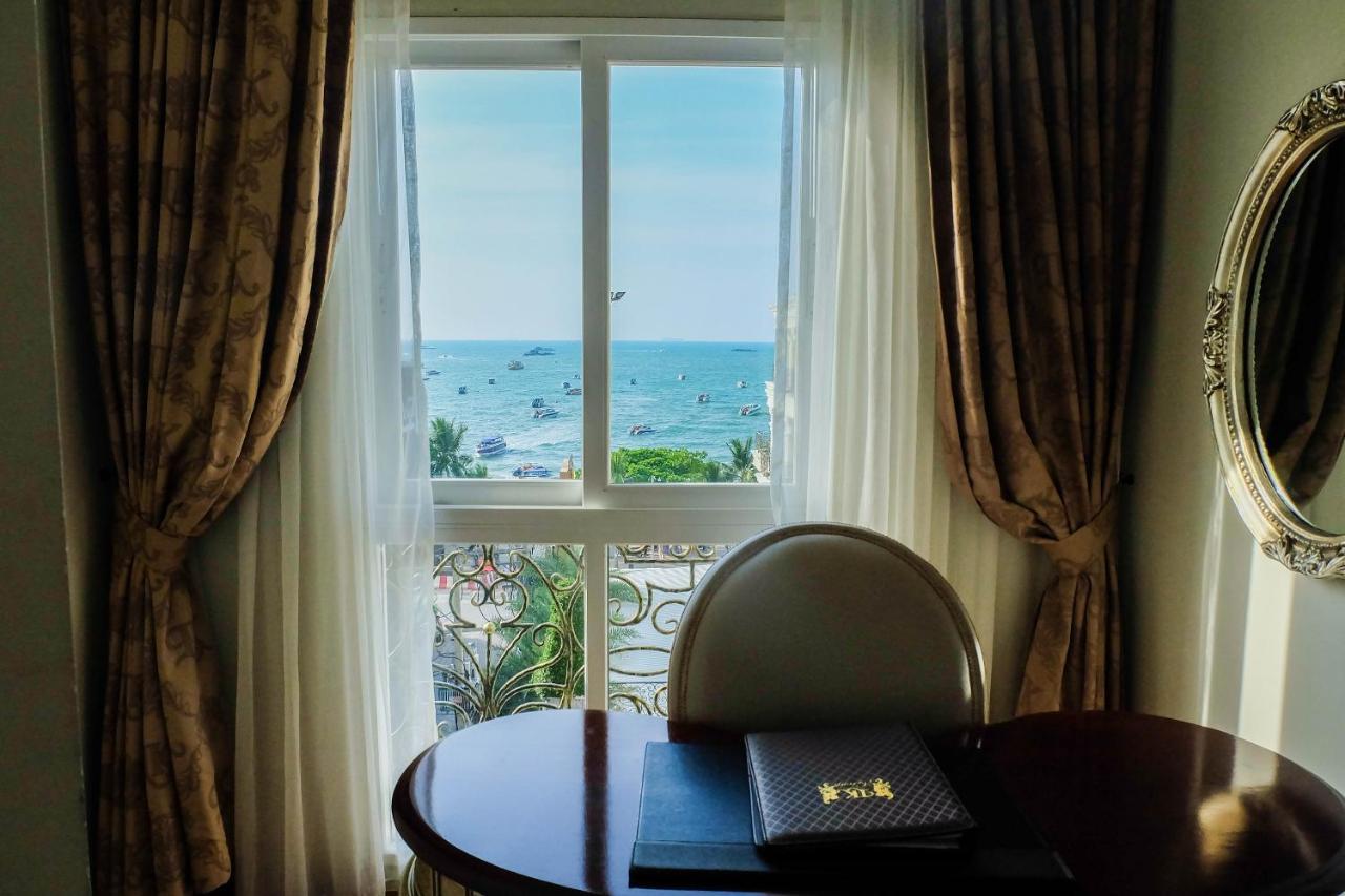 Lk The Empress Hotel 4*