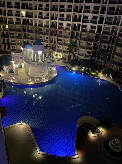 Apartamento Exclusive Arcadia - Amazing Pools & Gardens, Gym, Sauna, Waterfalls, Jacuzzi, Fast Internet *